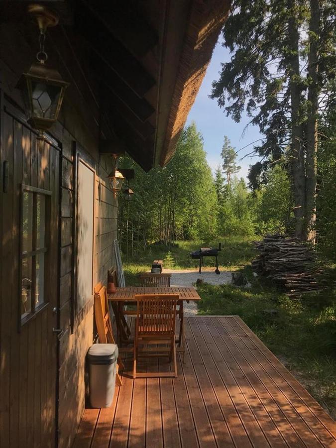 Tahkuna Forest House Korgessaare ภายนอก รูปภาพ